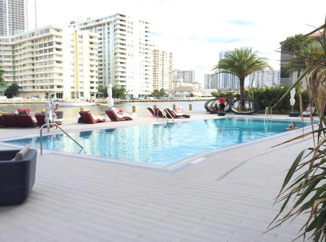 Apartment Amazing Walking Distance! 26b Hallandale Beach