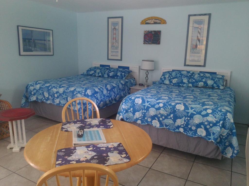 Sunshine Island - Adults Only