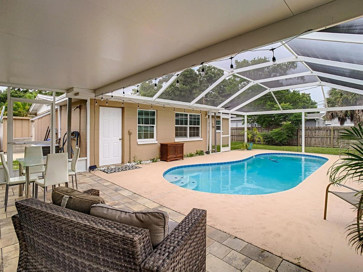 Crown Jewel Of Clearwater Ii, Pool, Near Beach, On Pinellas Trail Holiday home Largo