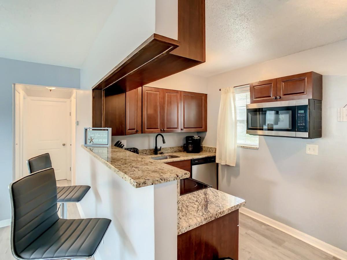 Crown Jewel Of Clearwater Ii, Pool, Near Beach, On Pinellas Trail Holiday home Largo