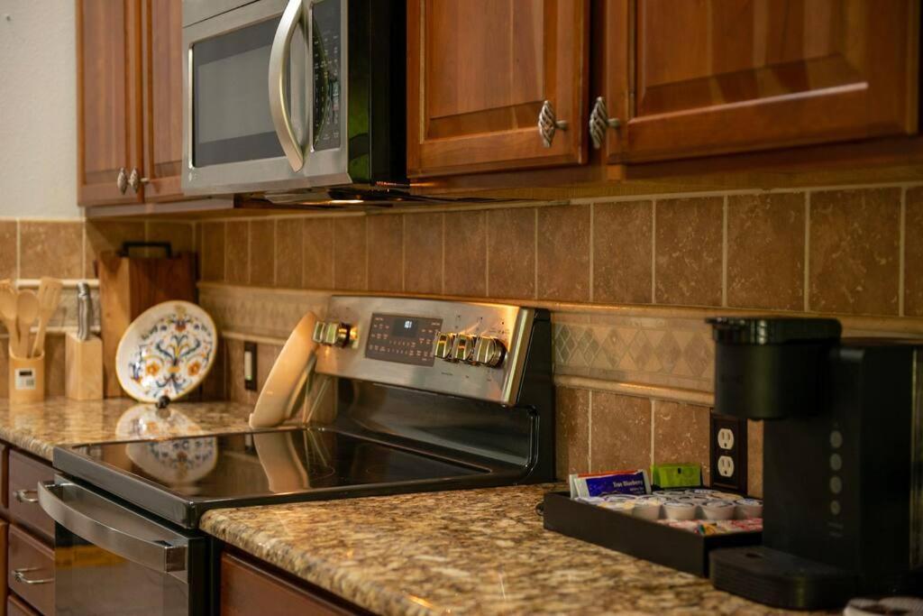 Charming Vacation In Port St Lucie. Holiday home