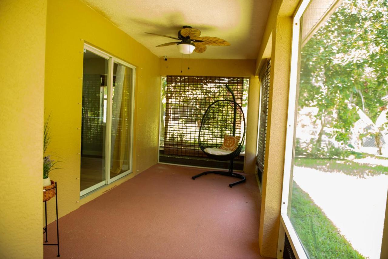 Holiday home Charming Vacation In Port St Lucie. *