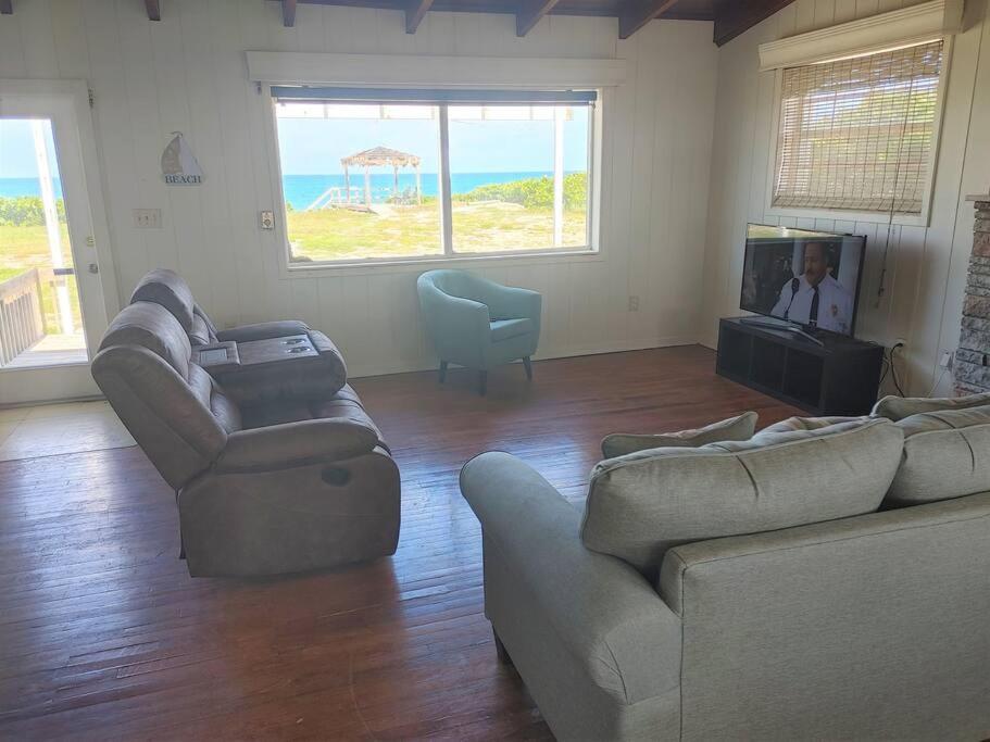 Melbourne Ocean Front House On 1.2 Acres Holiday home *