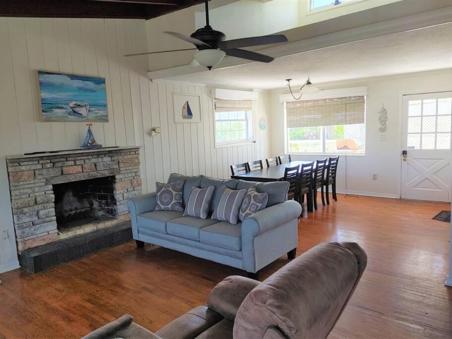 Melbourne Ocean Front House On 1.2 Acres