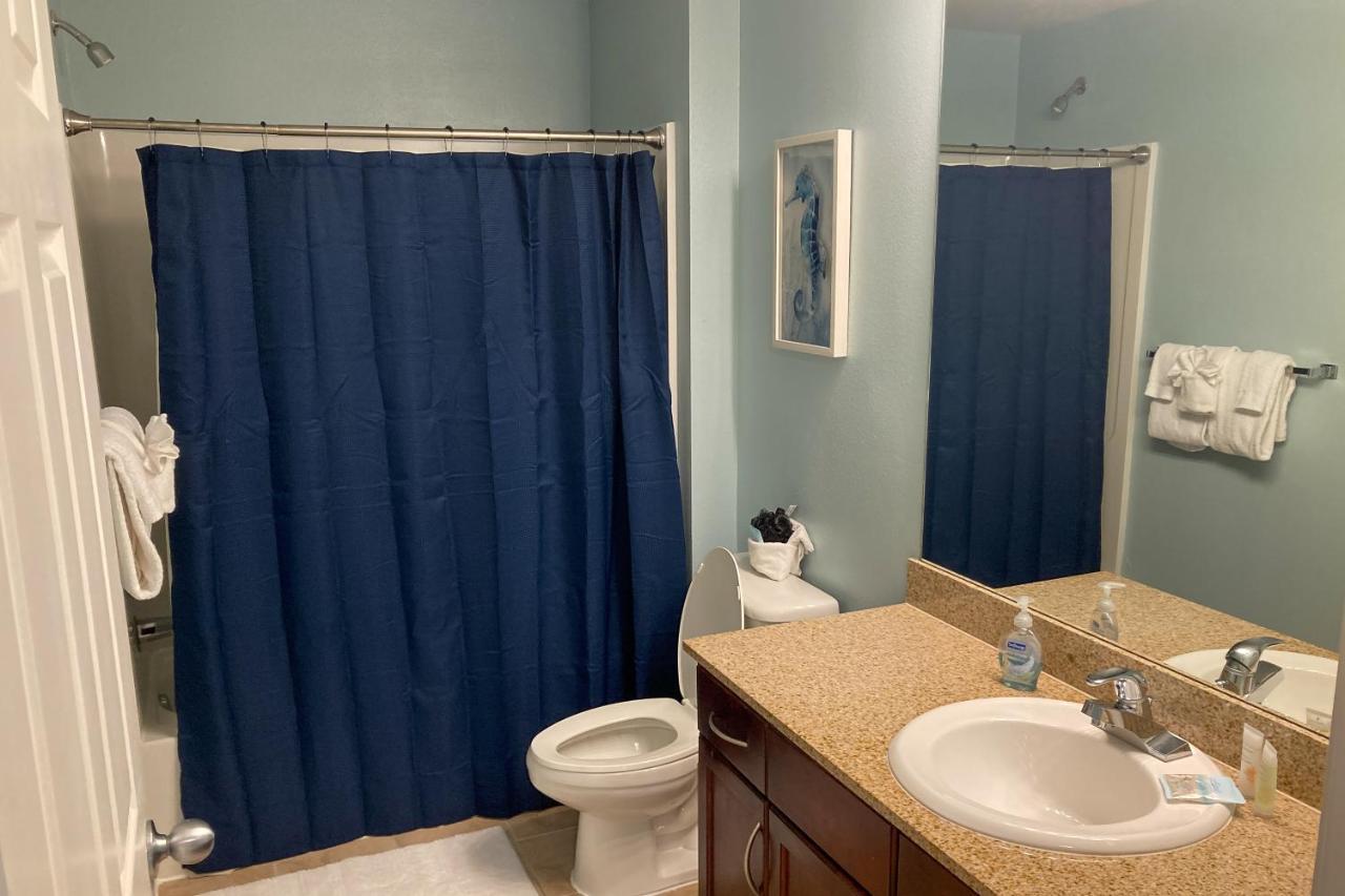 Apartment Laketown Wharf 136 *