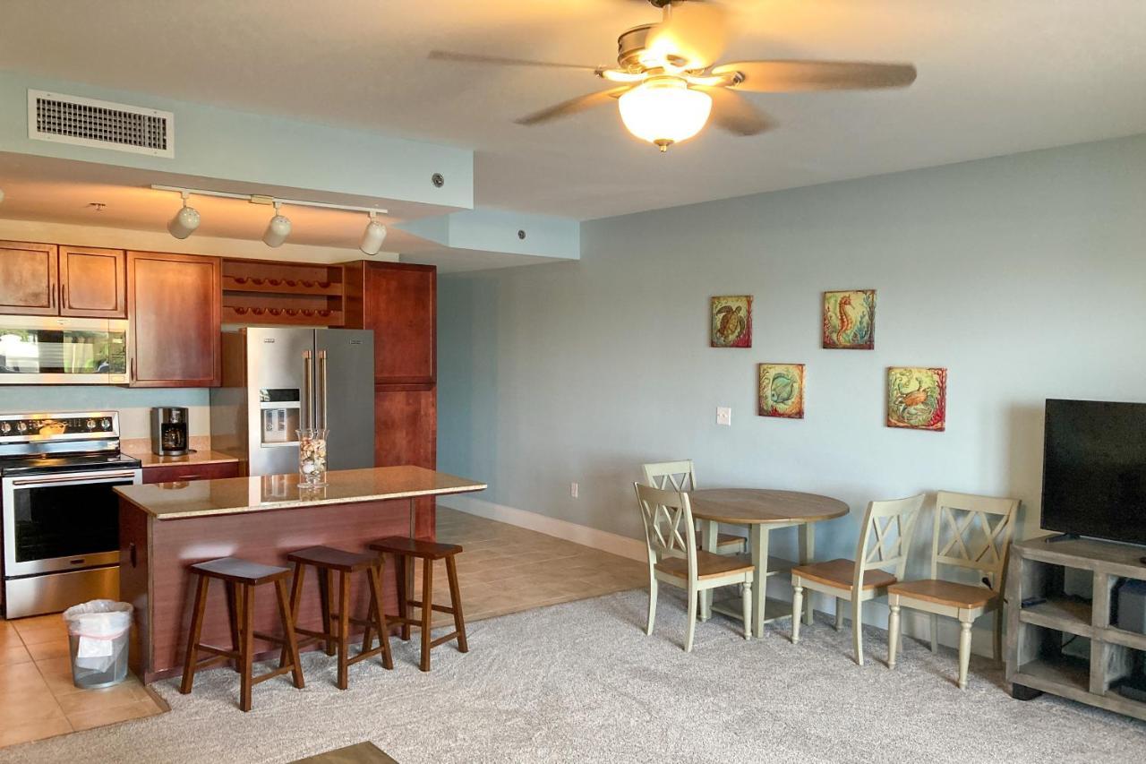 Apartment Laketown Wharf 136 *
