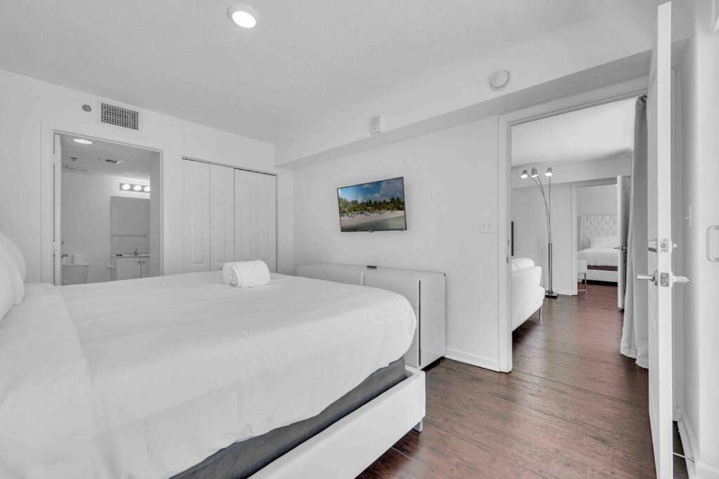 Elegant 2 Bdr 2 Bath• Brickell • Ocean View Apartment *