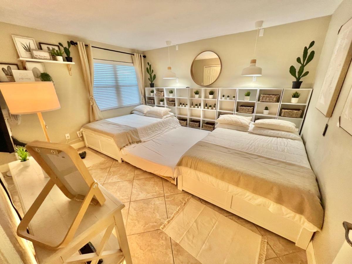 Oasis 704 Lovely Daytona Ocean Front For 5 Sleeps Up To 12 Daytona Beach