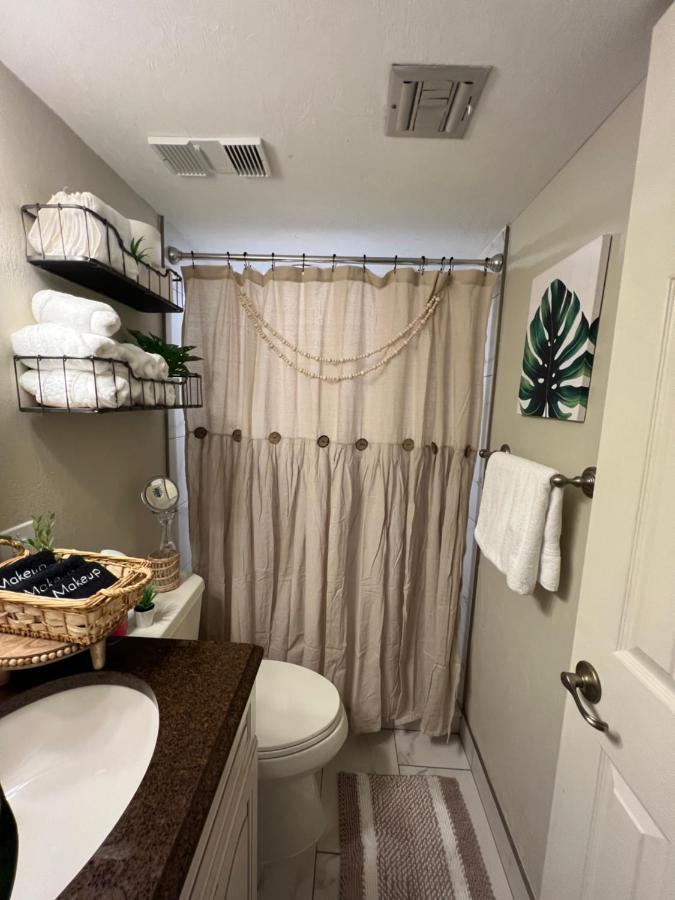 Oasis 704 Lovely Daytona Ocean Front For 5 Sleeps Up To 12 Apartment