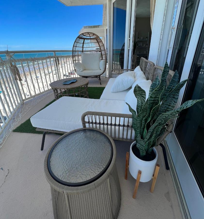 Oasis 704 Lovely Daytona Ocean Front For 5 Sleeps Up To 12 Apartment Daytona Beach