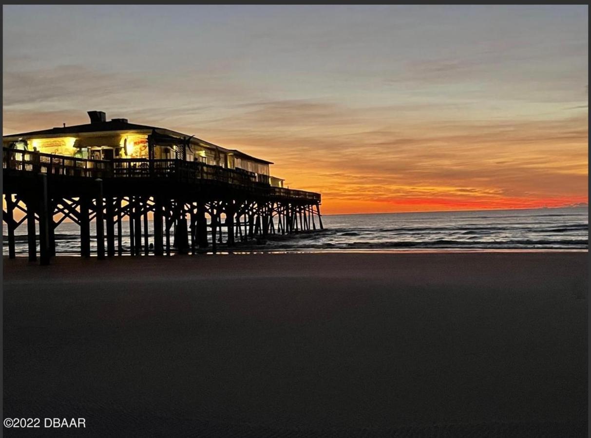 Oasis 704 Lovely Daytona Ocean Front For 5 Sleeps Up To 12 * Daytona Beach