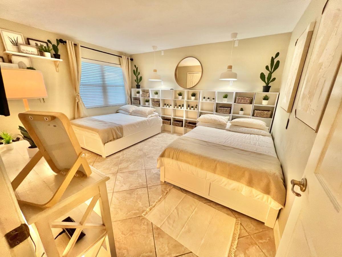 Oasis 704 Lovely Daytona Ocean Front For 5 Sleeps Up To 12 Daytona Beach