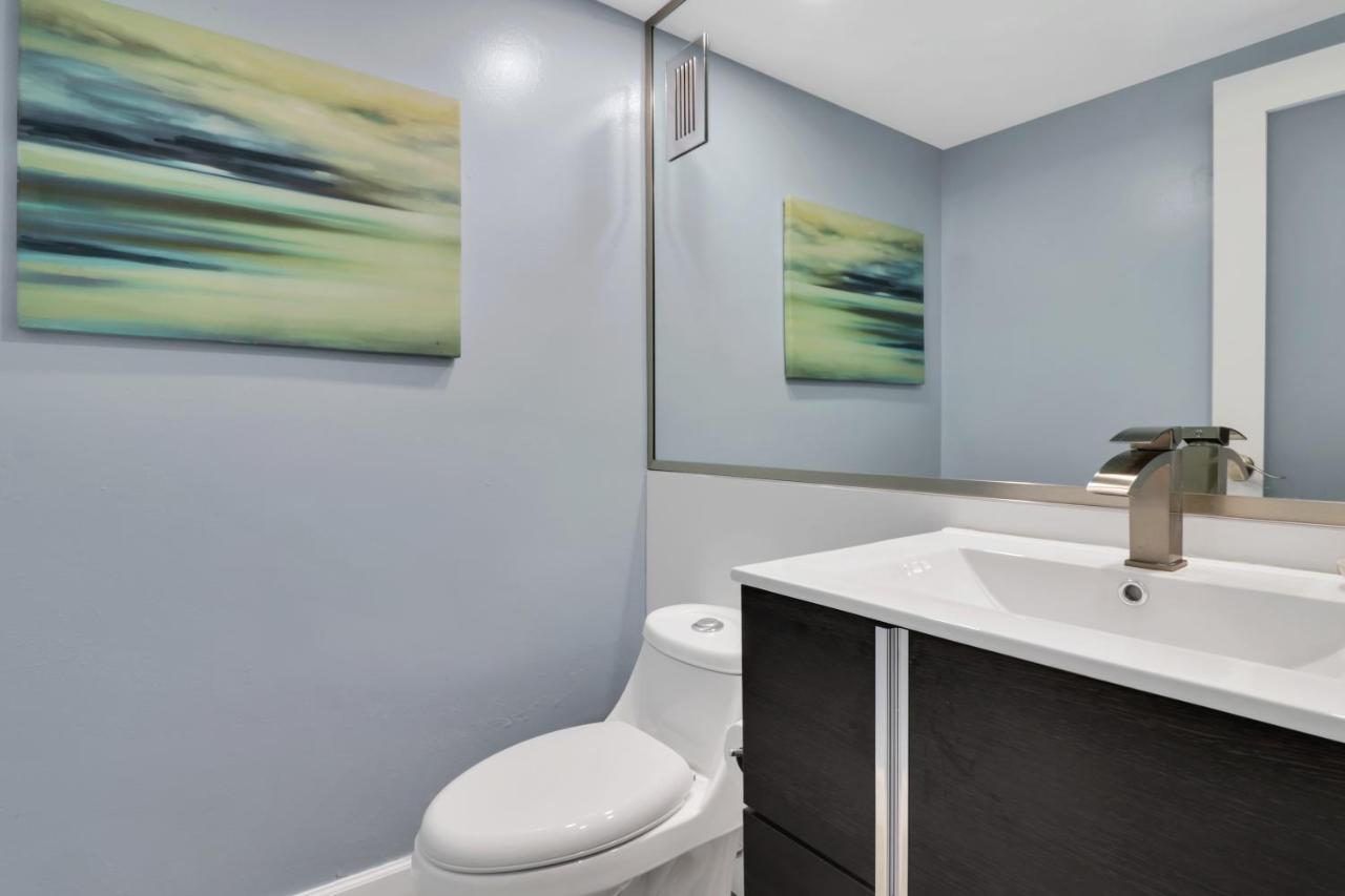 The Tides 2 Bedrooms 9th Floor We Are On The Beach! *