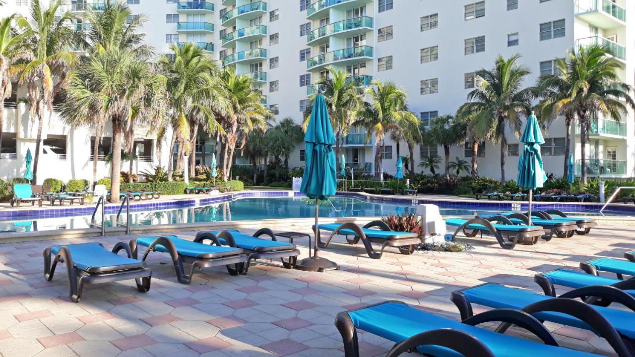 2 Bedrooms 2 Full Bathrooms Apt. On The Apartment