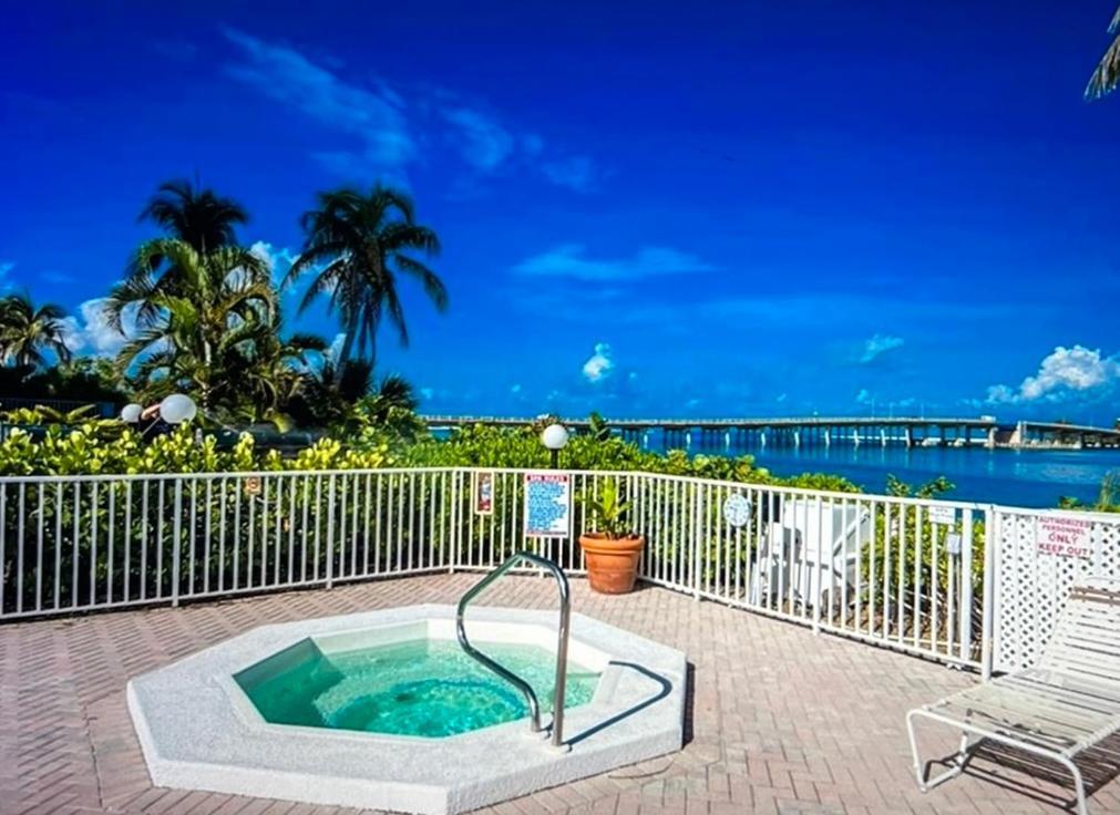 Apartment Lover's Key Club By Check-in Vacation Fort Myers Beach