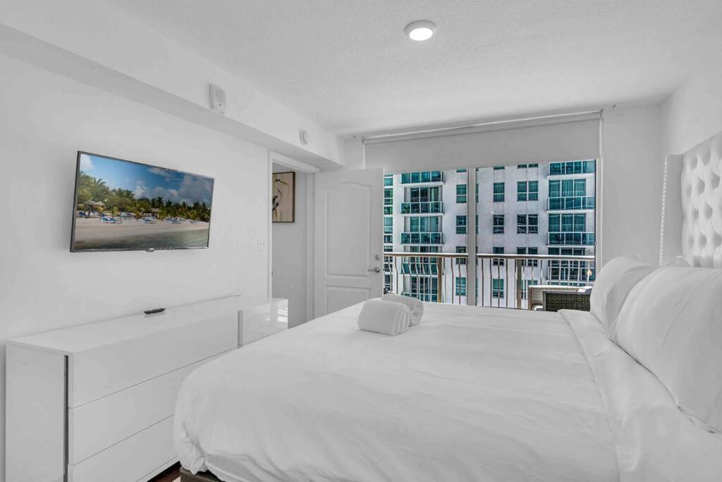 Apartment Elegant 2 Bdr 2 Bath• Brickell • Ocean View *