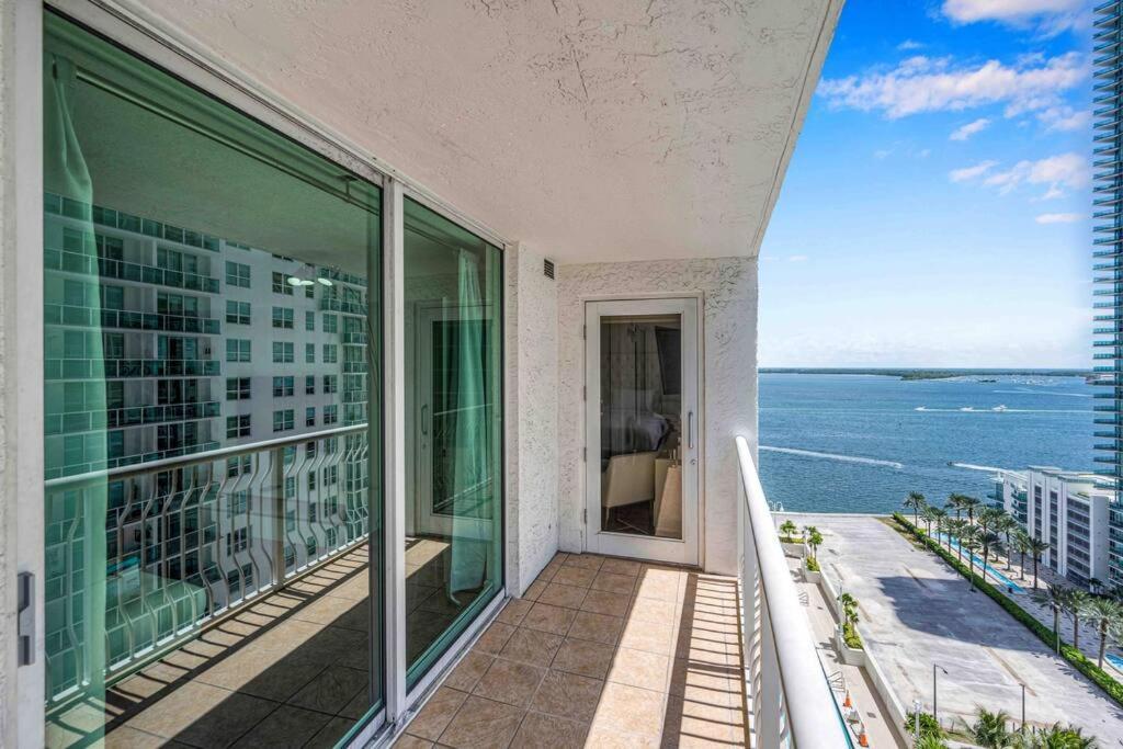 Apartment Elegant 2 Bdr 2 Bath• Brickell • Ocean View