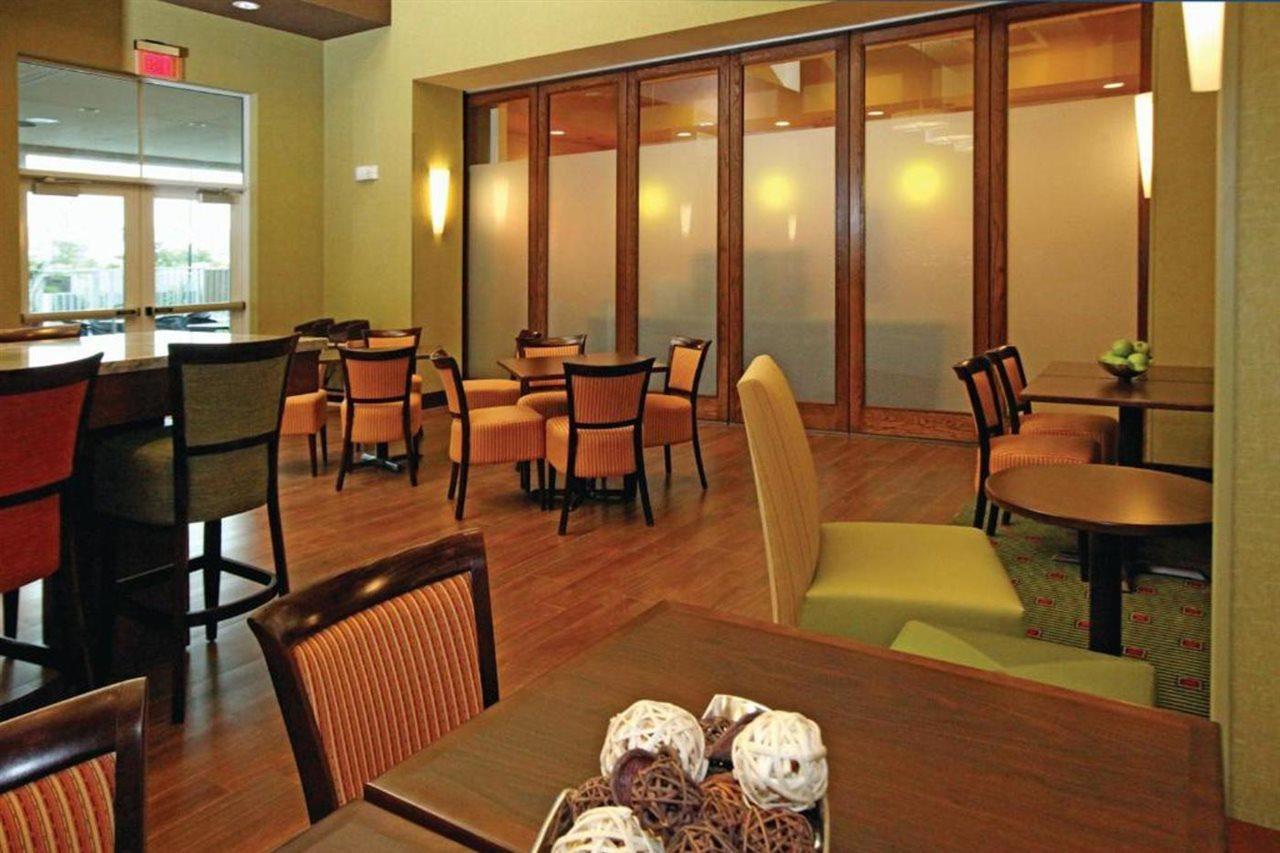 Hampton & Miami South Hotel 3*