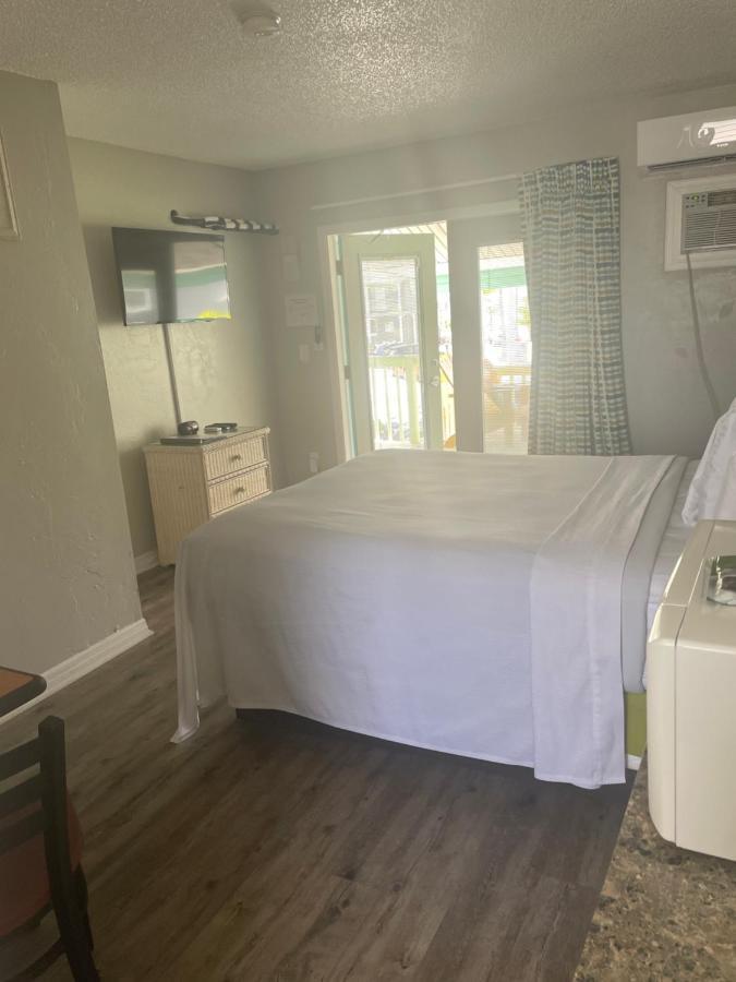 Motel Hideaway Village