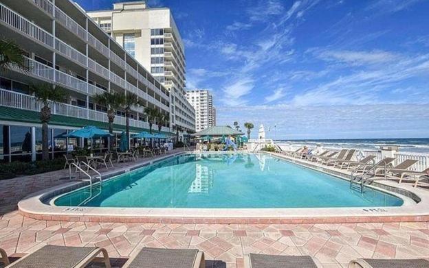 Oceanfront At Daytona Resort: Balcony Views & 4 Pools * Daytona Beach