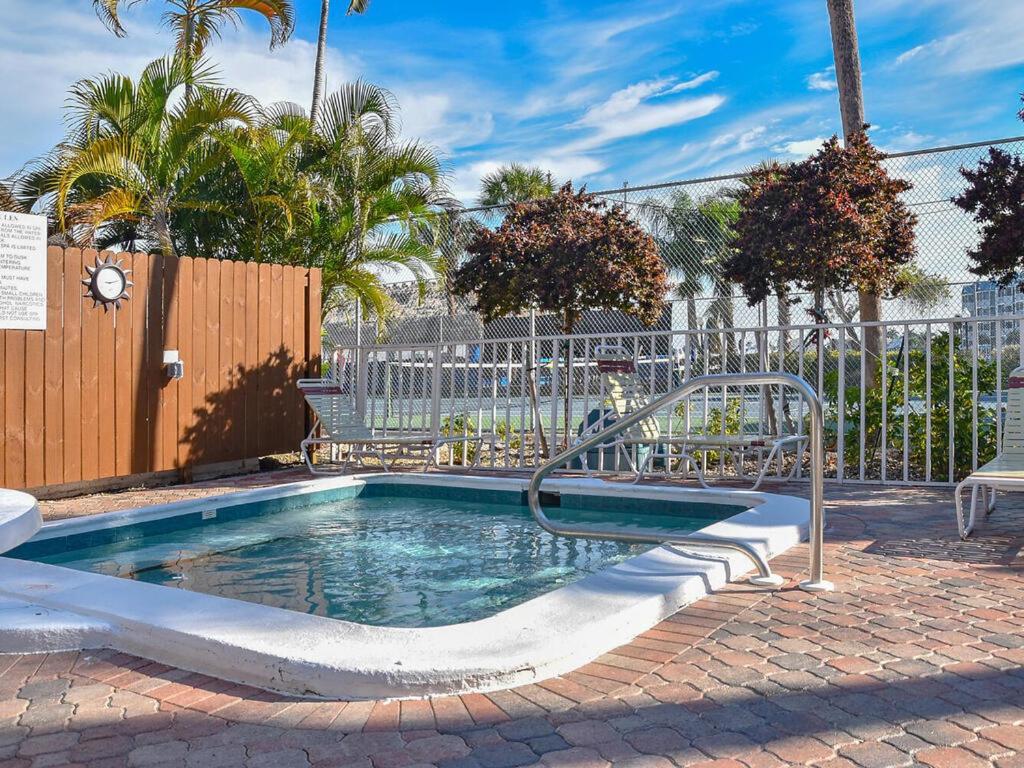Knot A Care Remodeled Direct Water Access With Ocean And Pool Views Now Sleeps Six