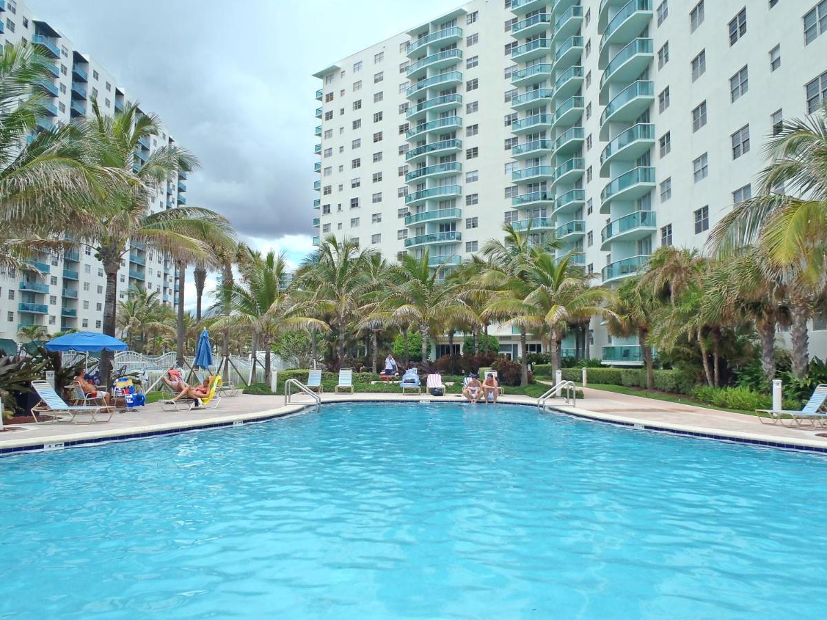 The Tides 1bedroom 15th Floor We Are On The Beach! Hollywood