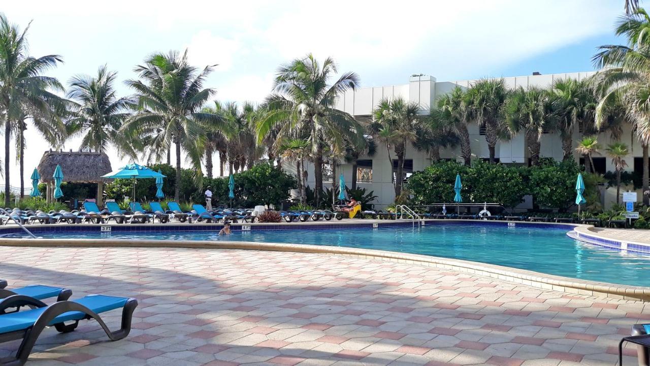 The Tides 1bedroom 4th Floor We Are On The Beach! *