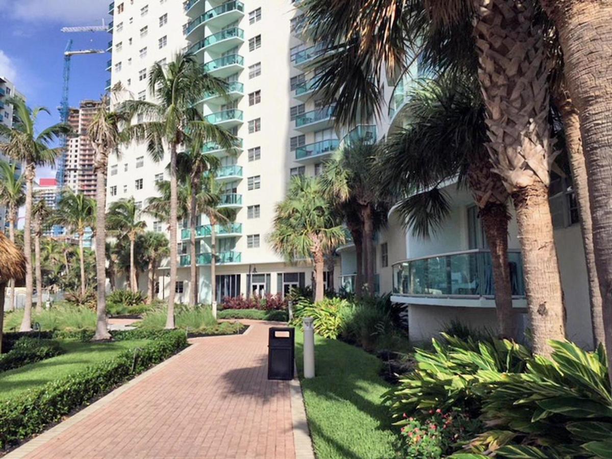 The Tides 1bedroom 4th Floor We Are On The Beach!