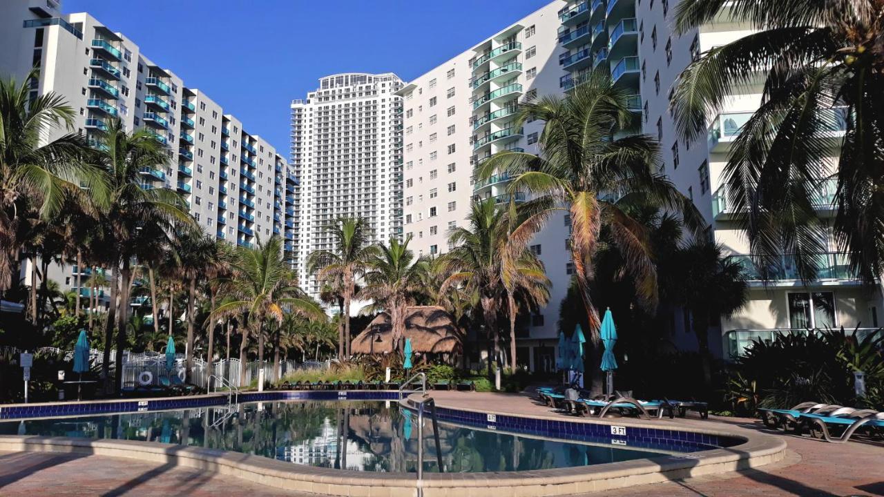 The Tides 2bedrooms 14th Floor We Are On The Beach! Apartment Hollywood