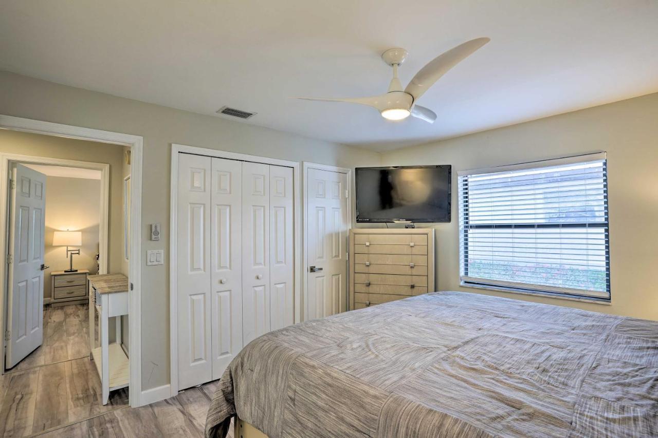 With Pool Access About 1 Mile To Golf! Apartment