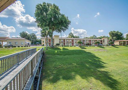 Hotel Quality & Mt Dora North