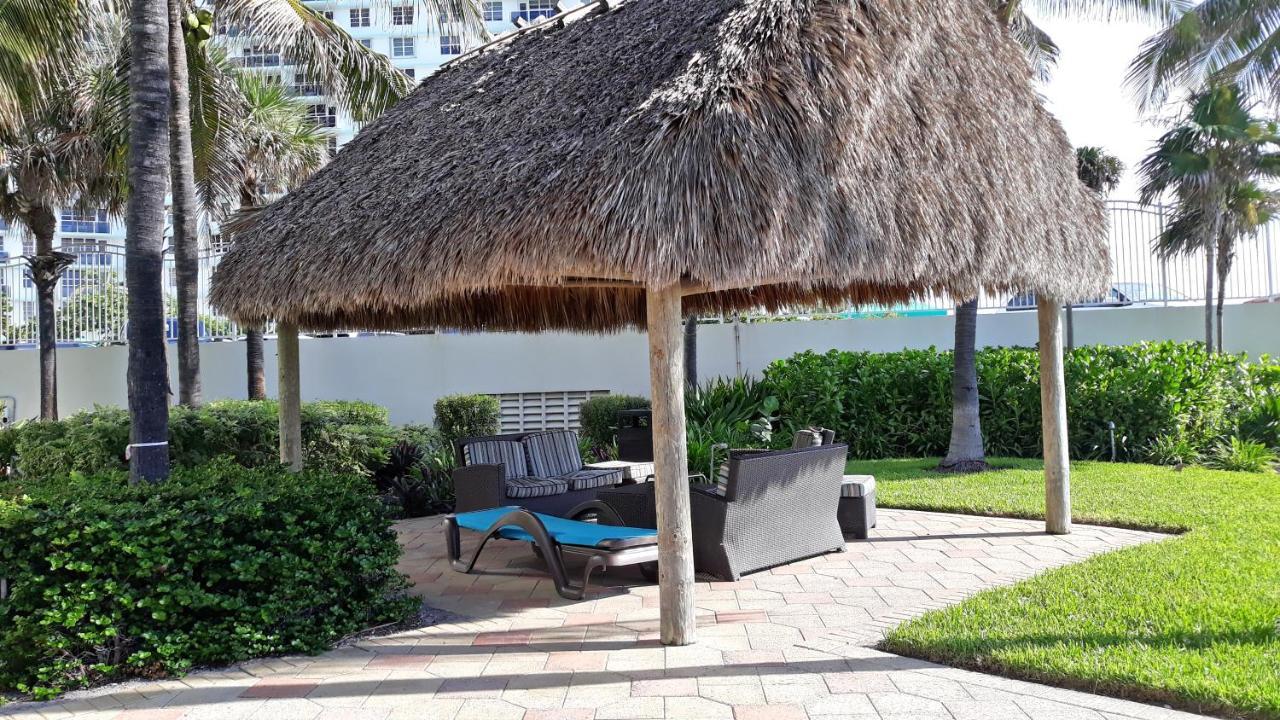The Tides 1 Bedroom 10 Floor We Are On The Beach! Apartment Hollywood