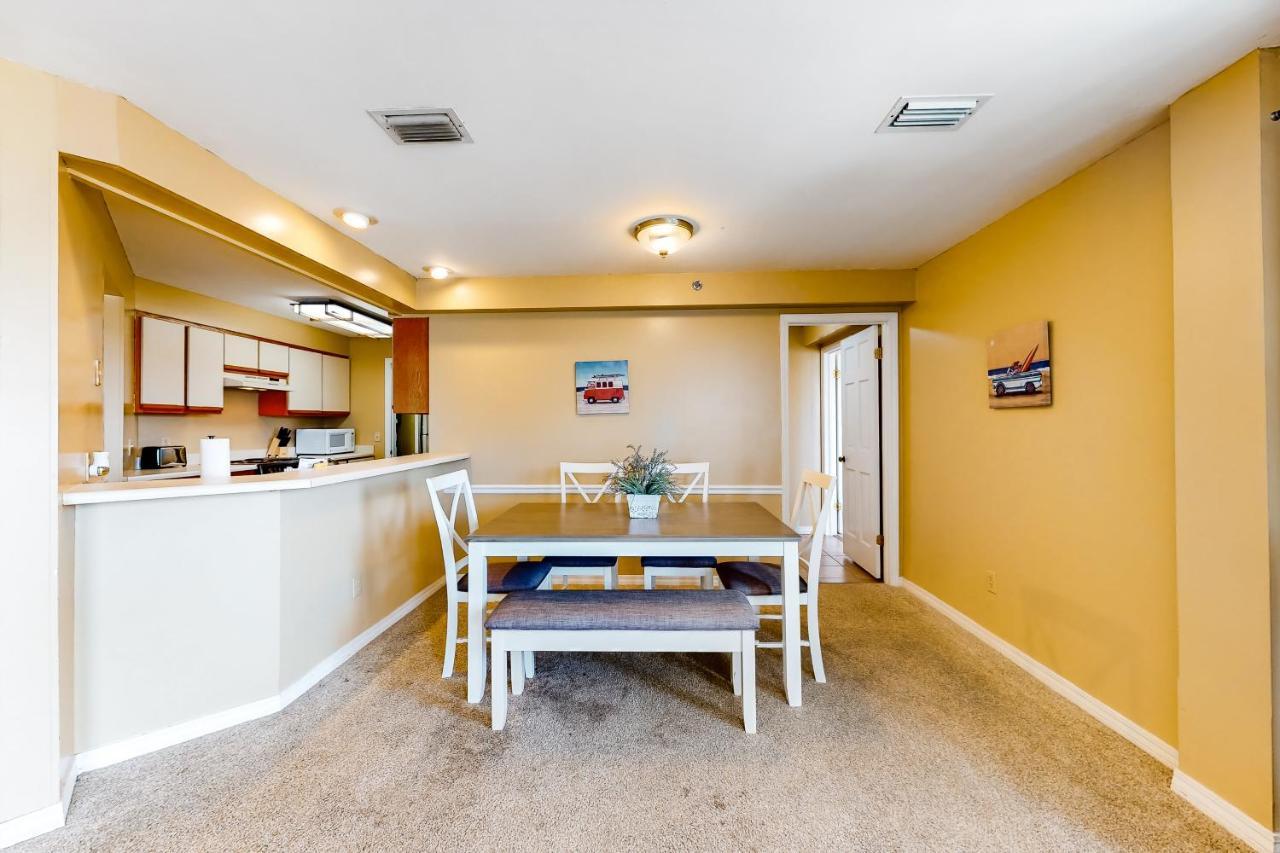 The At St. Thomas Square #1203b Apartment *