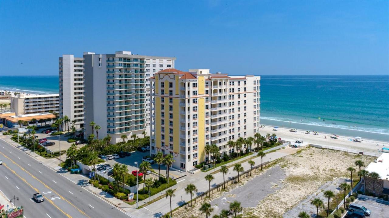 Unit 103 Opus - 3 Bedroom Ocean Front Apartment