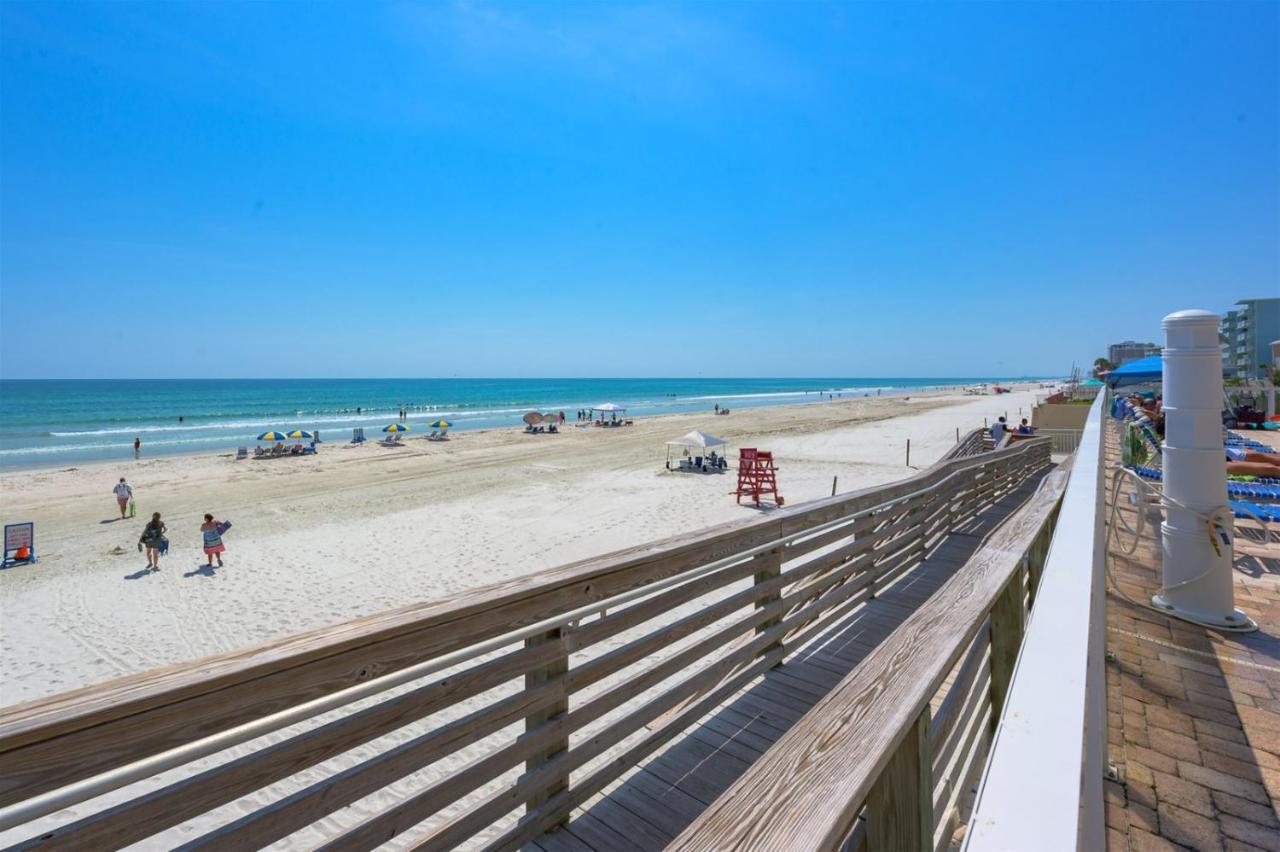 Apartment Unit 103 Opus - 3 Bedroom Ocean Front *