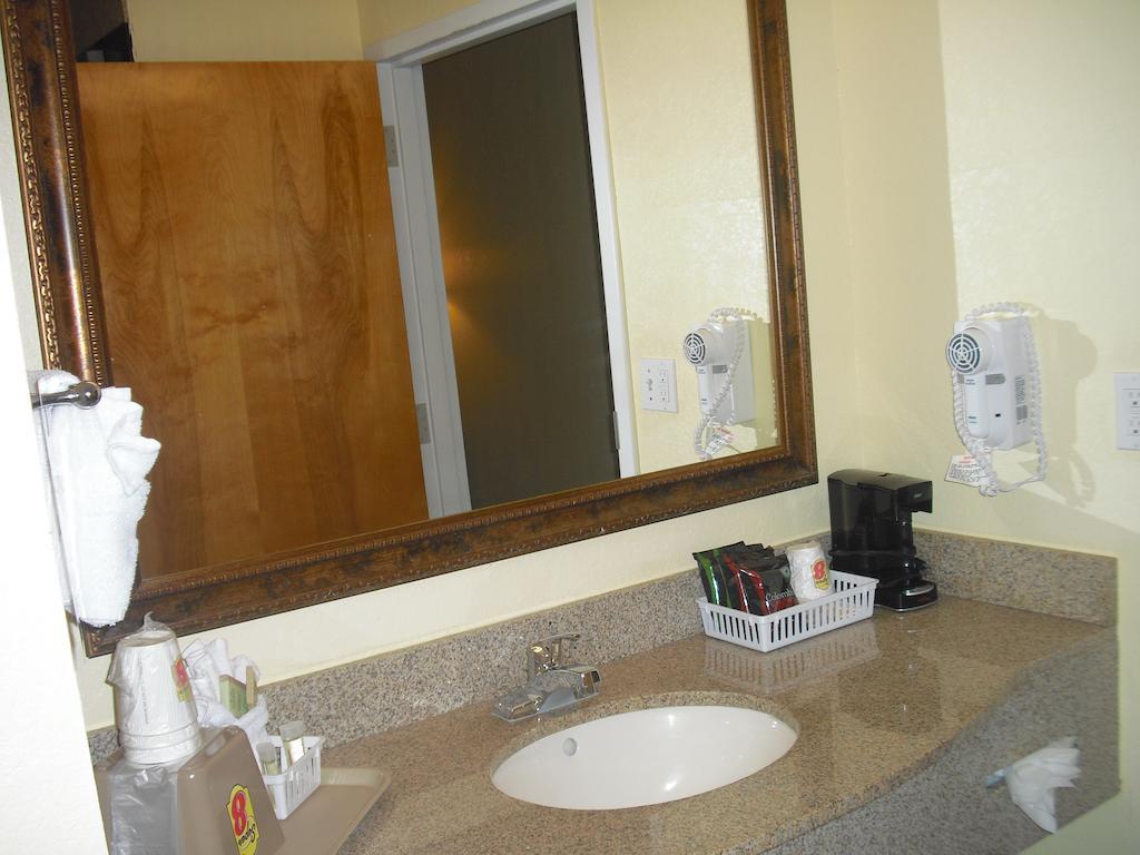 Super 8 By Wyndham Daytona Daytona Beach