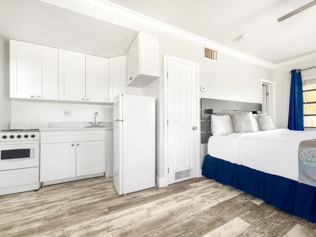 Neptune Oceanfront Rentals Hollywood