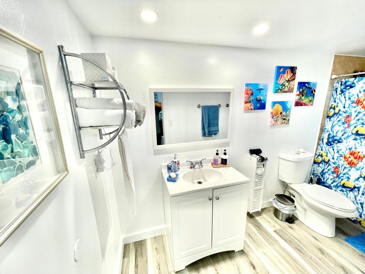 Apartment Adorable In Downtown Near Beach! Cape Coral