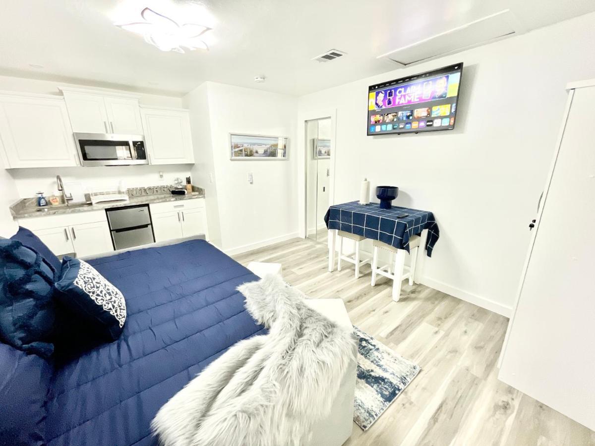 Apartment Adorable In Downtown Near Beach!