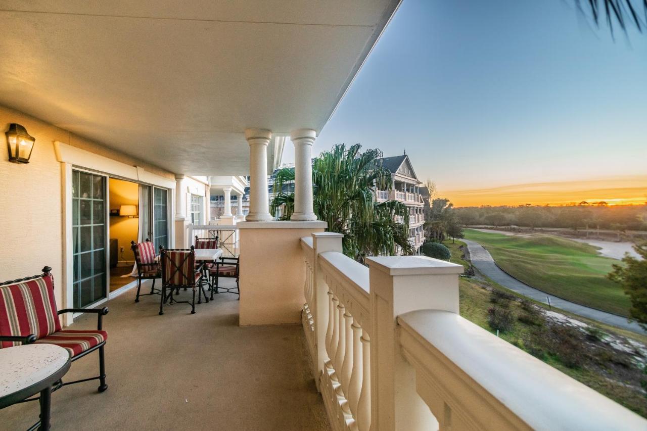 Reunion Villa: Spacious Getaway With Heated Pools