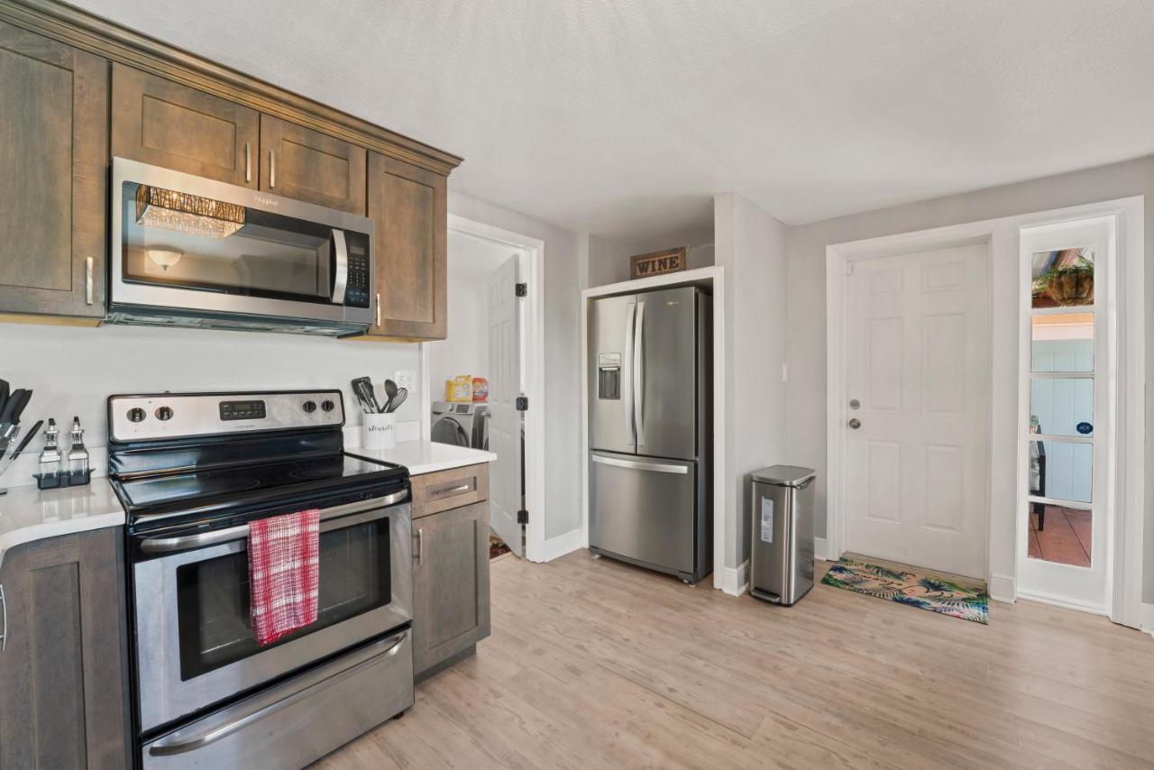 Charming 3 Bed/ba W/pool And View! Holiday home *