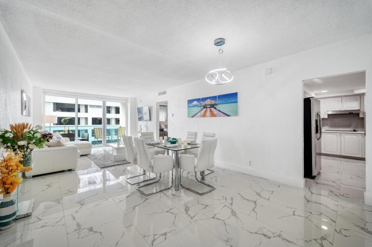 New Ocean View Condo, Direct Access, Pool & Amenities At Hollywood