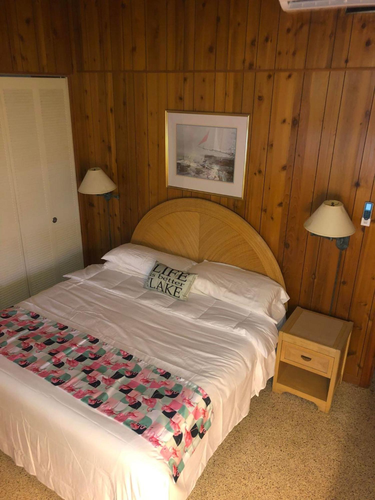 Tropical Marina & On Beresford Resort DeLand