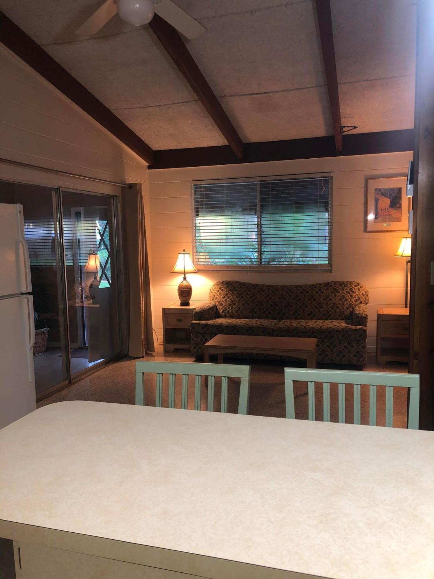 Tropical Marina & On Beresford Resort DeLand