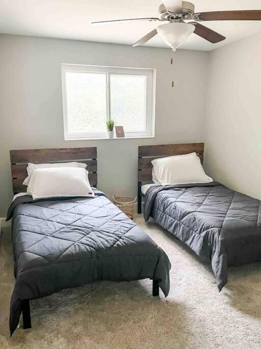Holiday home Prime Location - 15 Mins From Downtown + Airport!