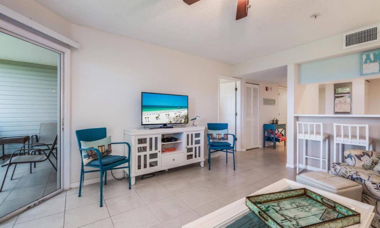 Apartment Sandy Pointe Holmes Beach