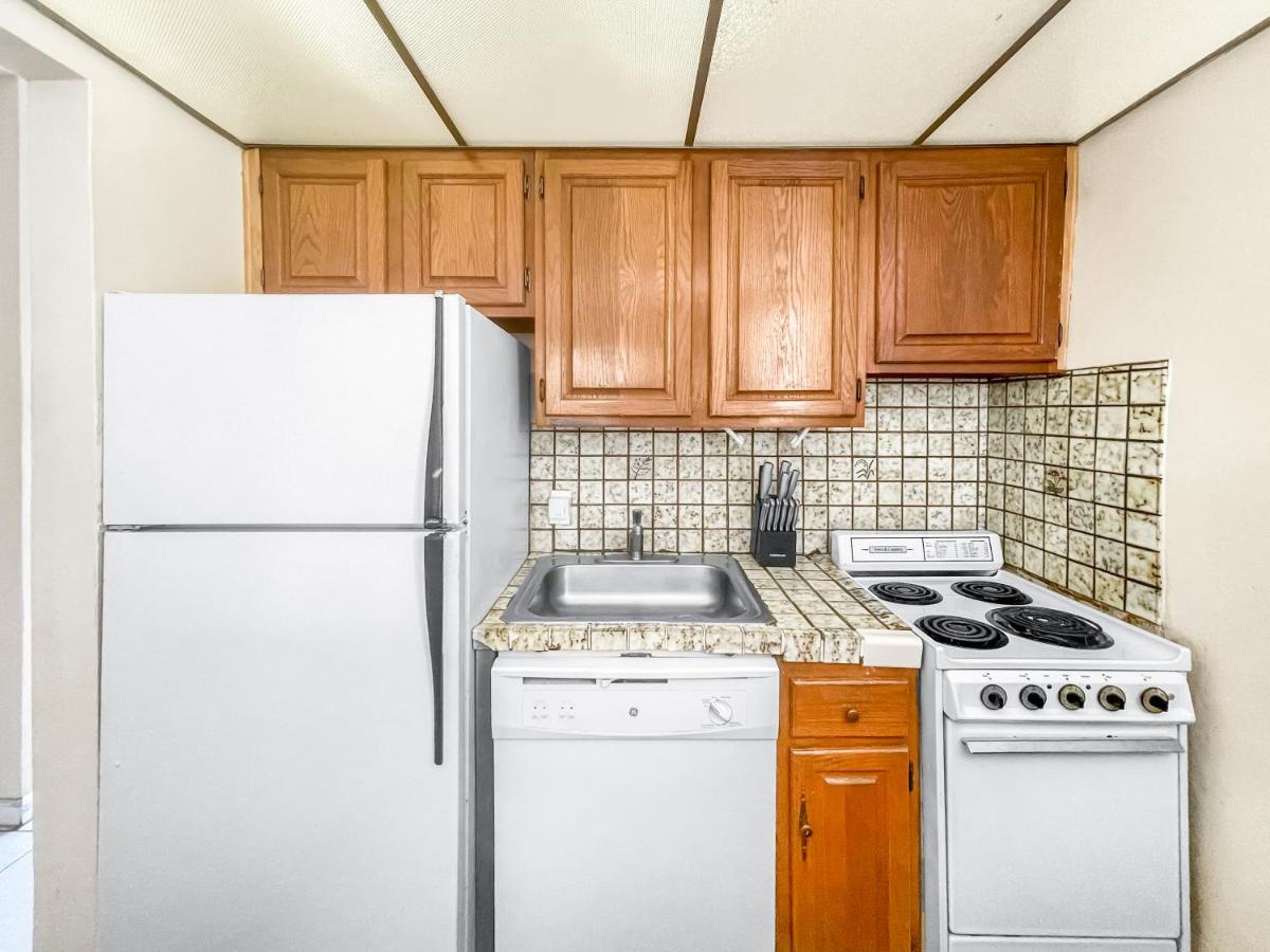 Neptune Oceanfront Rentals * Hollywood