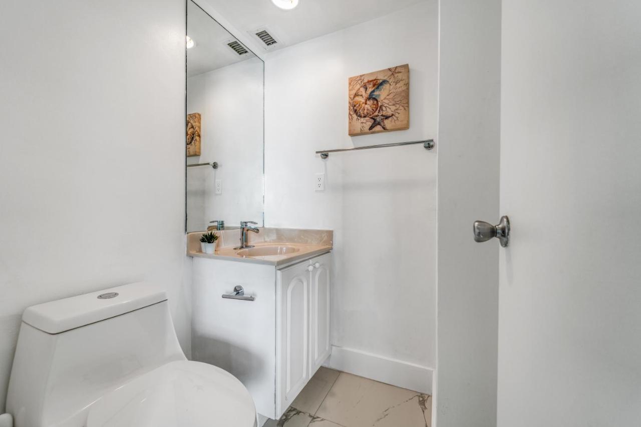 New Ocean View Condo, Direct Access, Pool & Amenities At *