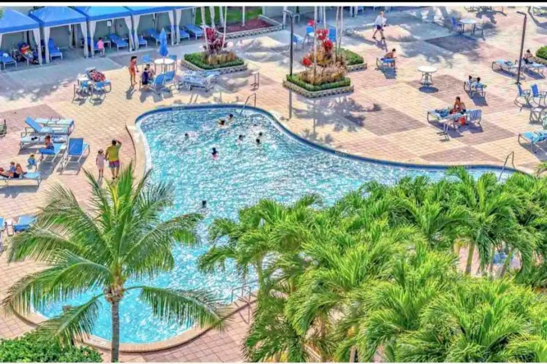 Apartment Upscale At Sunny Isles Beach
