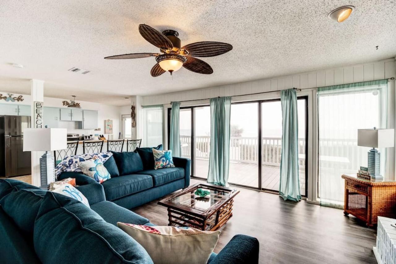 Holiday home Tipsy Turtle Funky Pelican Massive Oceanfront *
